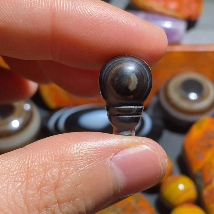 宋***刻玛瑙/玉髓未镶嵌颈饰