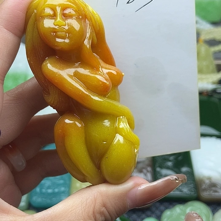 颈饰未镶嵌和田玉