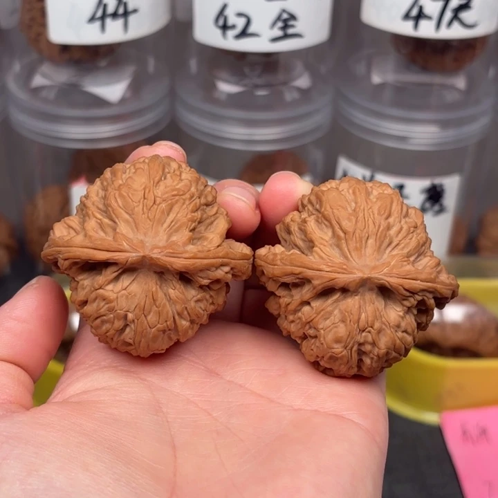 吊坠桃核47➕三角球疆