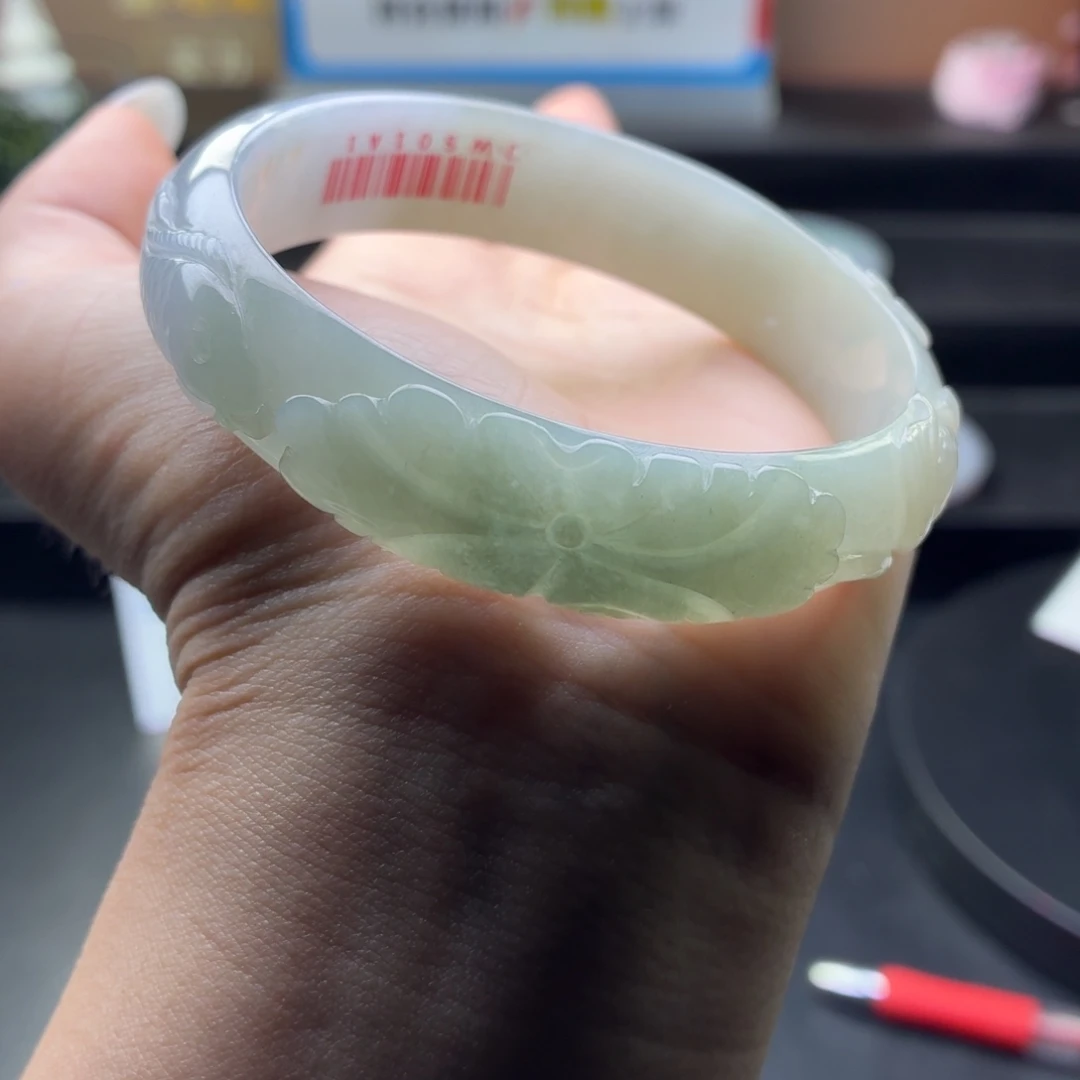 翡翠未镶嵌手镯翡翠