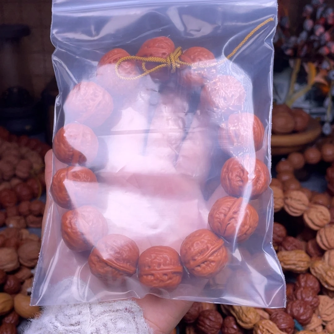 故***情吊坠文玩核桃秋子