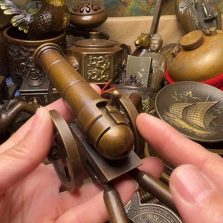 精美铜器批发档口