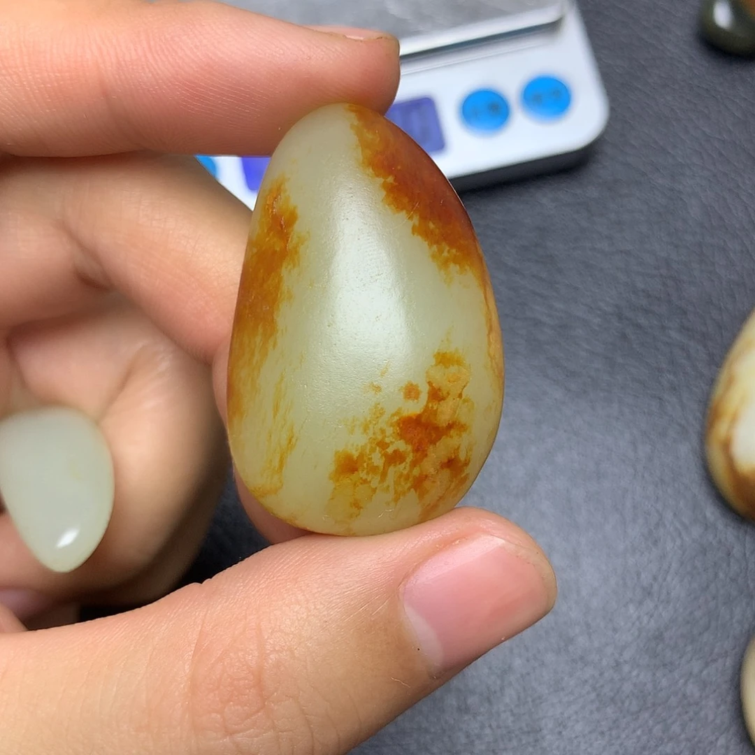 岁***虞和田玉未镶嵌挂件