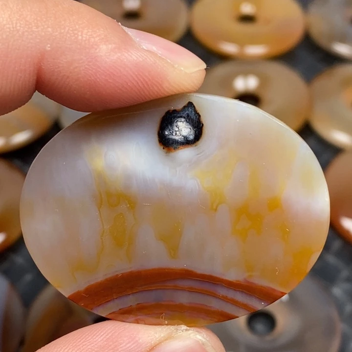 玛瑙/玉髓未镶嵌颈饰