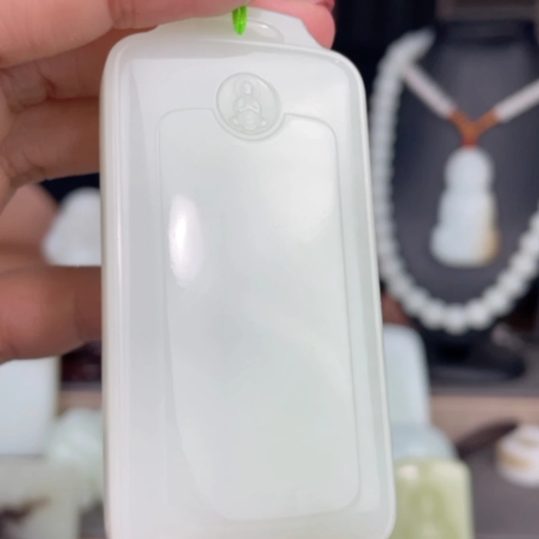 【闪购商品】颈饰未镶嵌和田玉