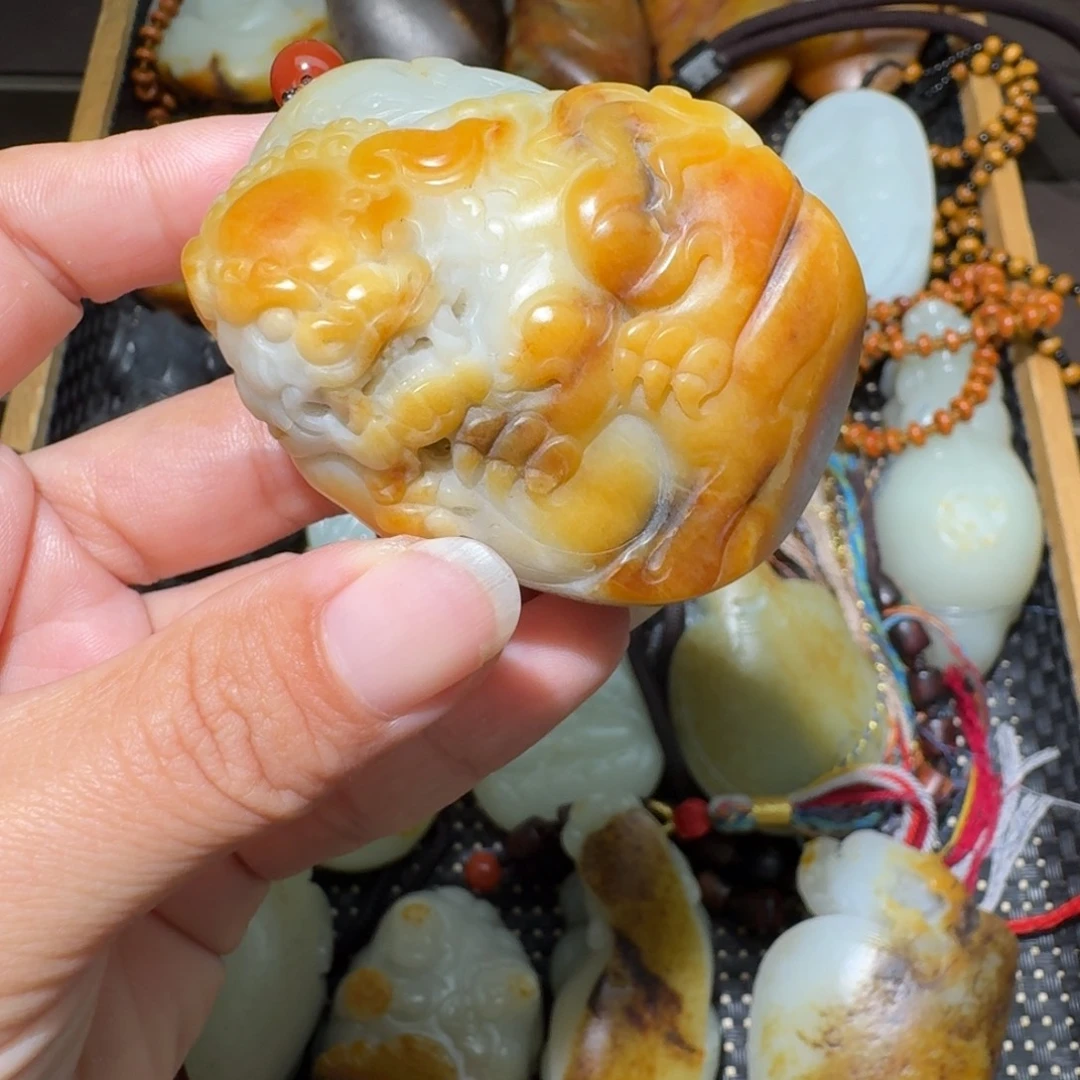 和田玉未镶嵌吊坠(不含链)