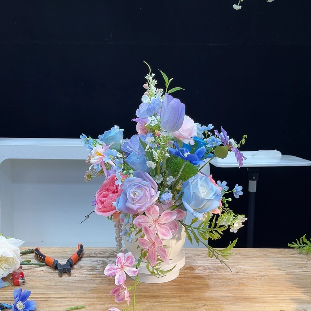 敬***心高品质粉紫蓝插花套装