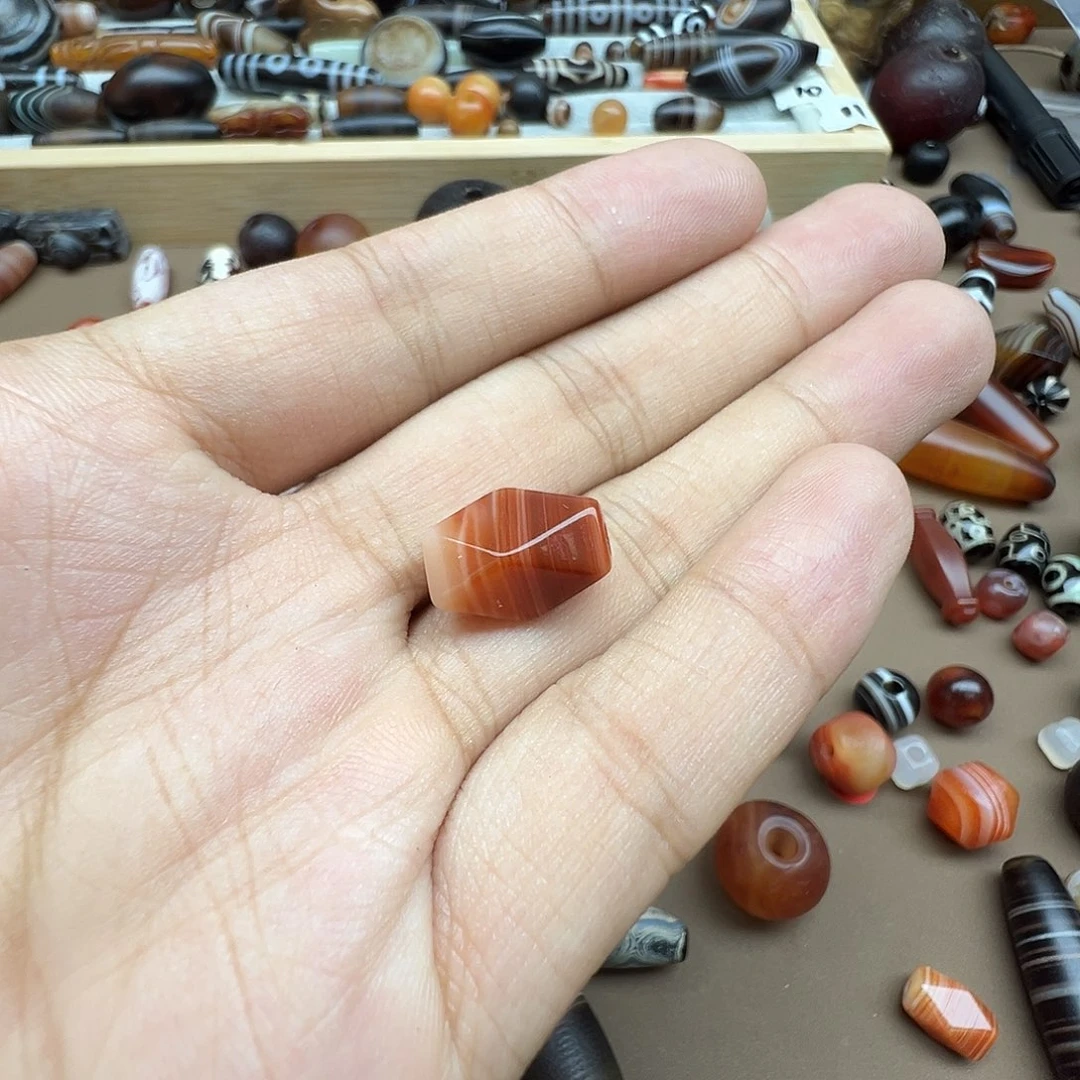 渐***境玛瑙/玉髓合金珠宝半成品