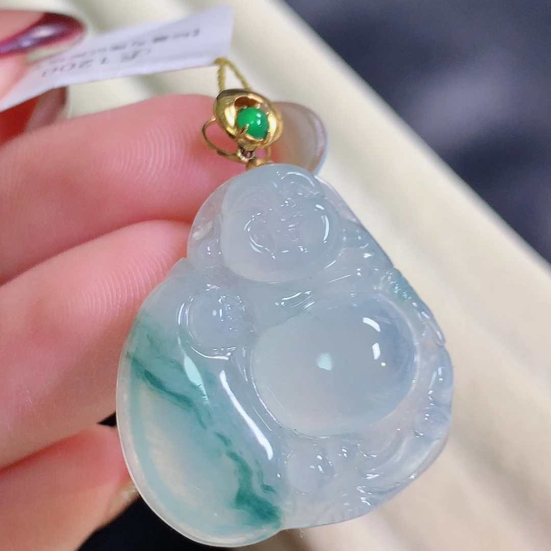 翡翠18K金镶嵌颈饰佛公