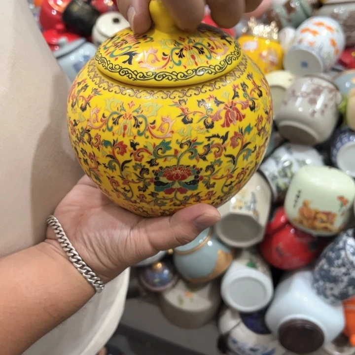 瑕疵福利品陶瓷茶叶罐介意勿拍