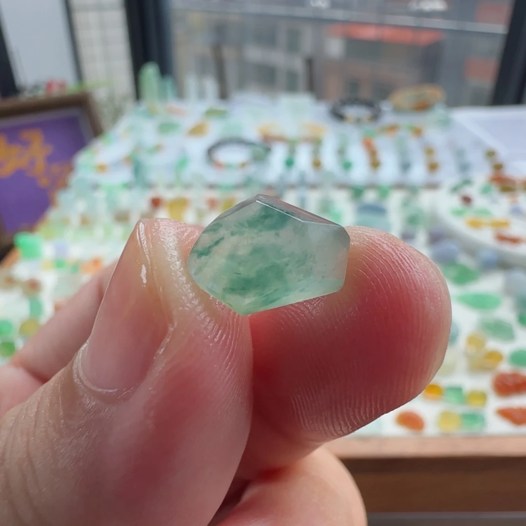 未镶嵌定制翡翠定制翡翠毛货不退不换