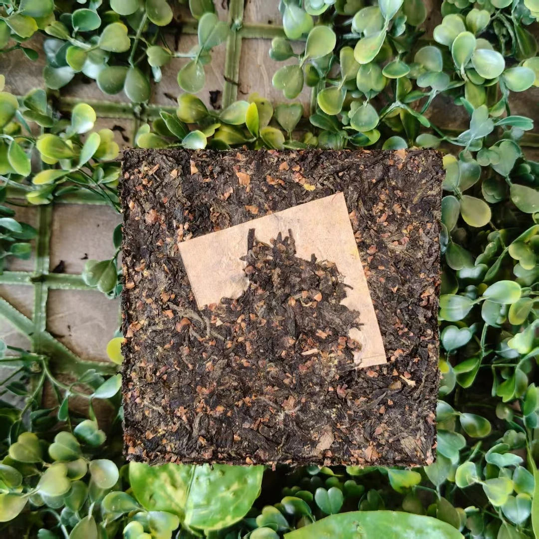 雨腾古茶  “Z南 JA男B 00" 1 吴X人炼H天Z黑金刚200g/砖（5月29）