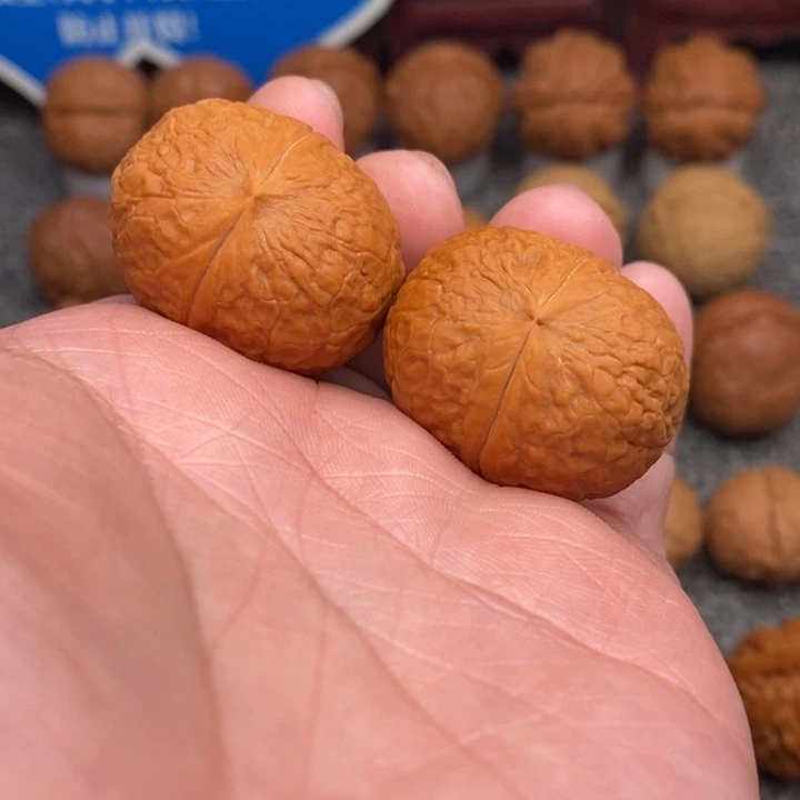 文玩核桃把件福瓜元宝