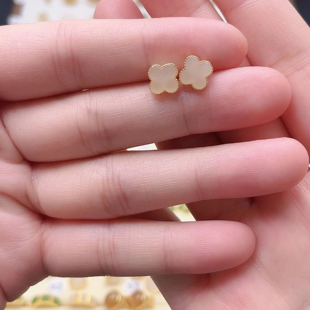和田玉银S925镶嵌耳饰