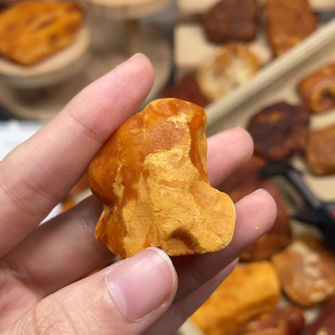 琥珀未镶嵌珠宝奇石