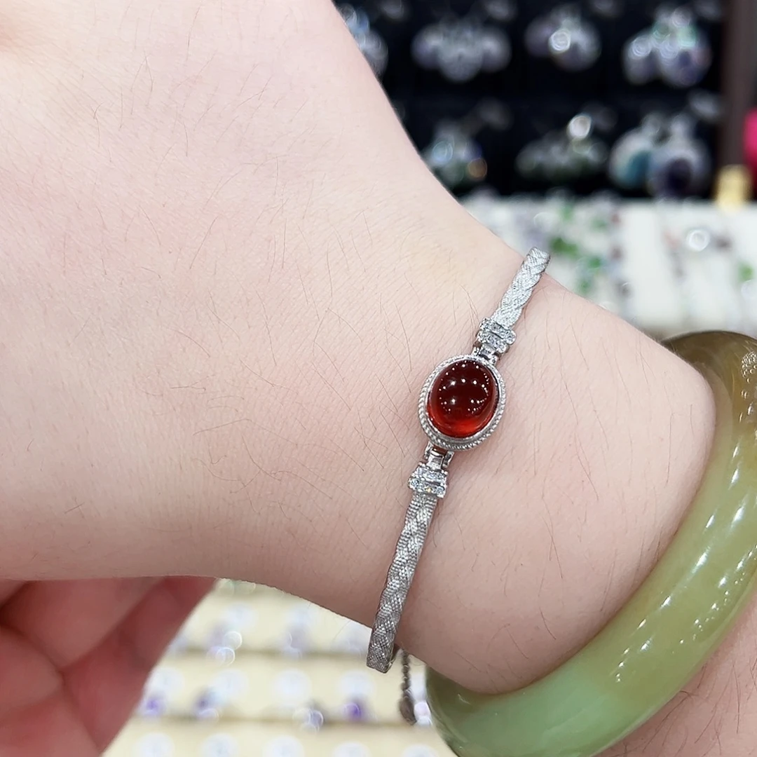 L****石榴石手镯银S925镶嵌