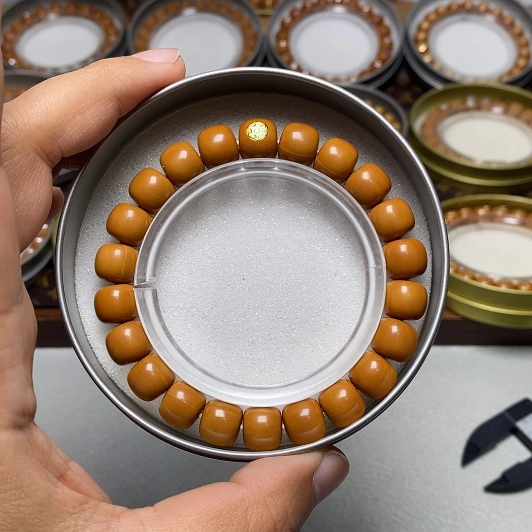 猴头核桃手串59号18k短轴道珠老型10+左右