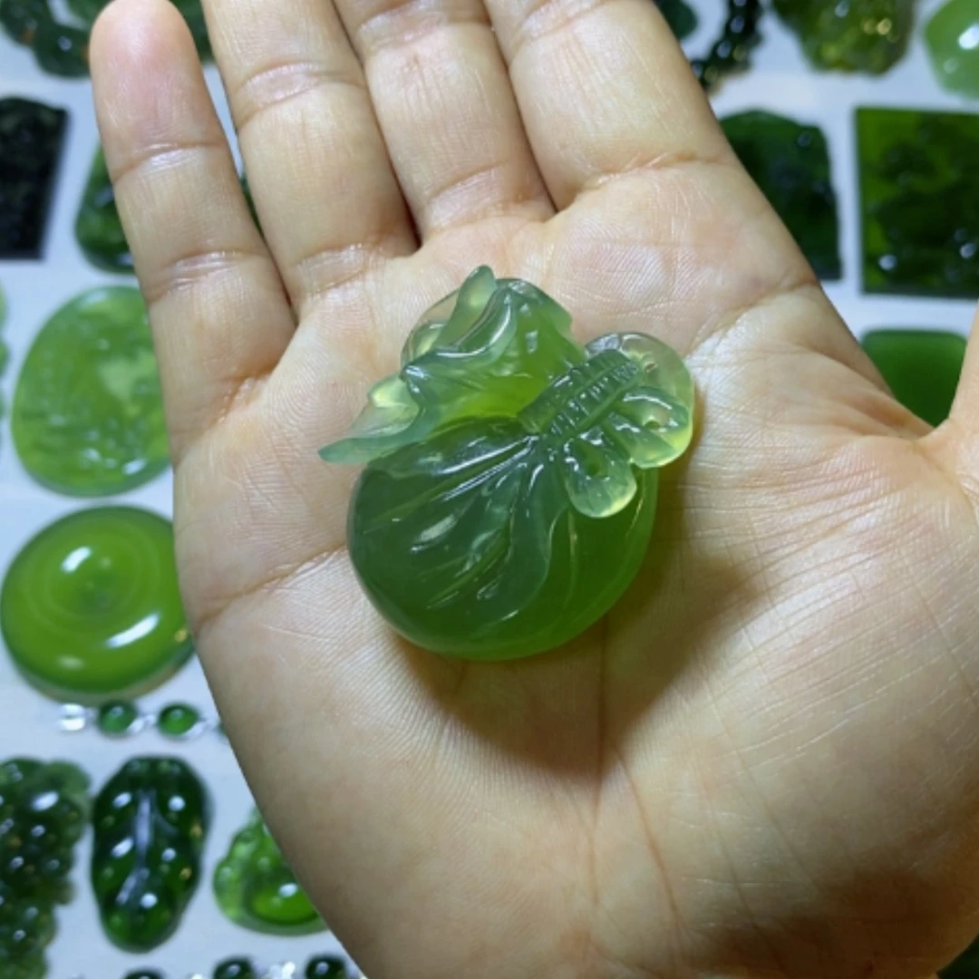 【闪购商品】未镶嵌蛇纹石玉颈饰