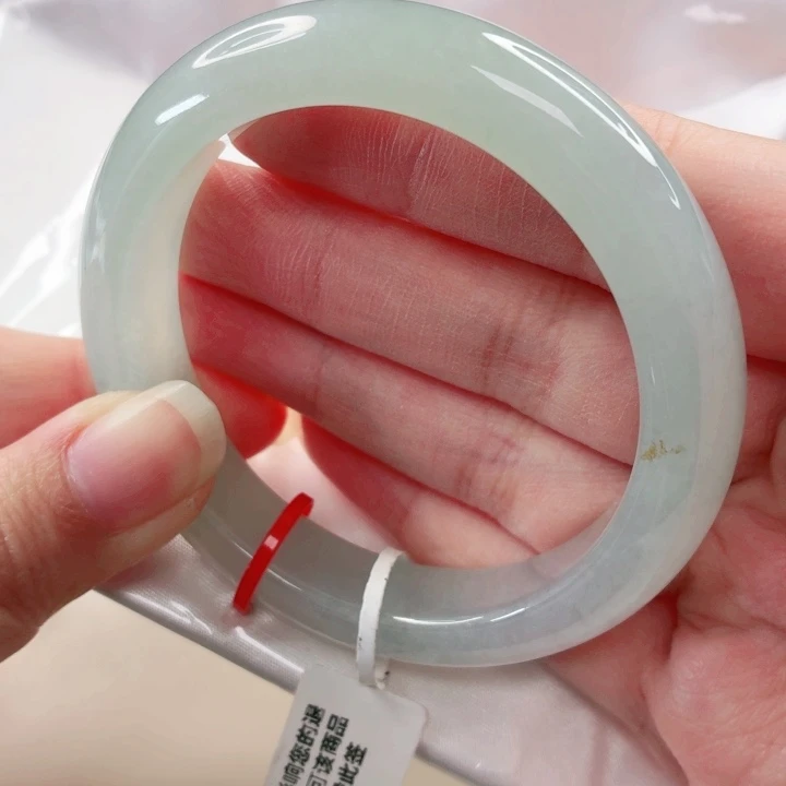 翡翠未镶嵌手镯54.6圈x498