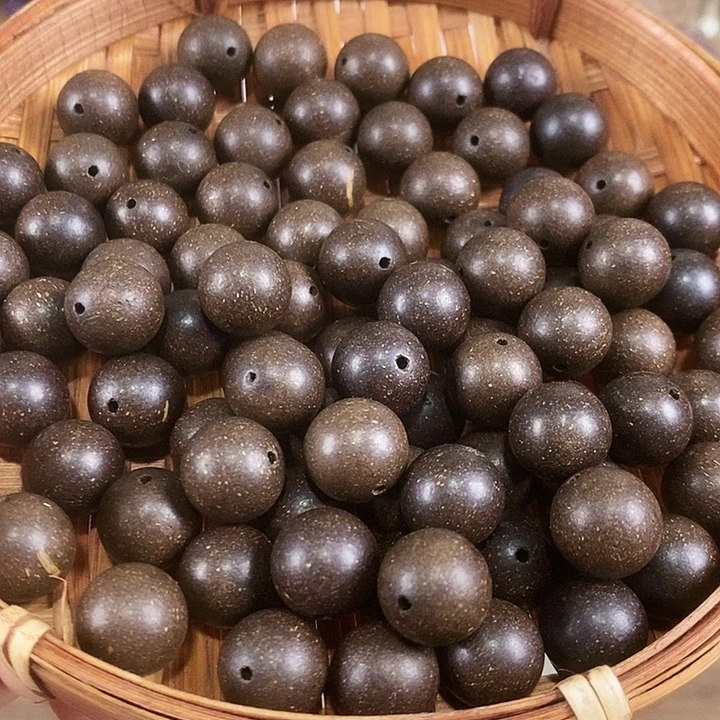 华佗再造1.2天然中药材合香珠到手80颗打底微瑕