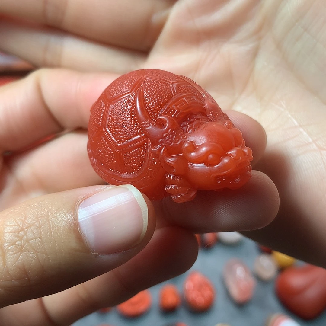 南红玛瑙1未镶嵌皮*铁龙龟