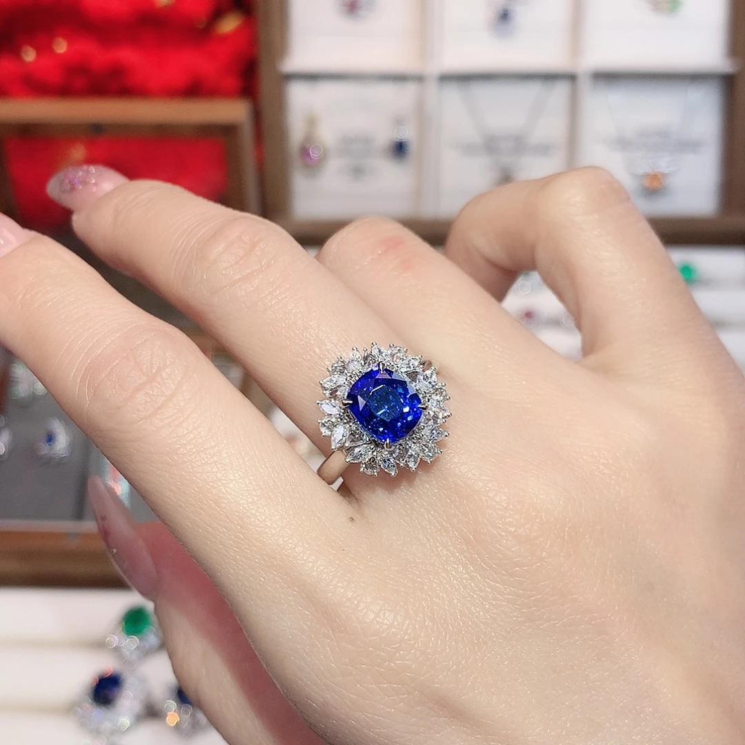 戒指18K金镶嵌蓝宝石3.54ct/天然宝石/七天无理由