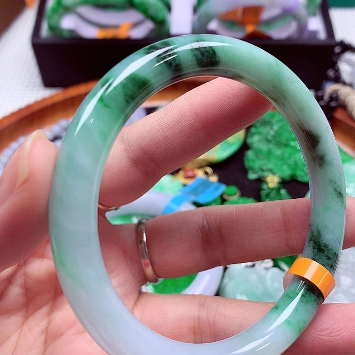 未镶嵌手镯翡翠翡翠