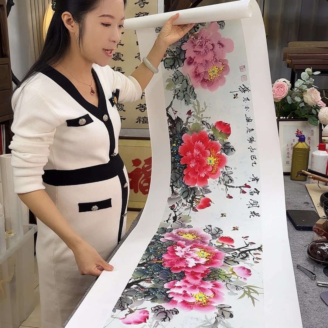 国画伊人阳亮牡丹国画