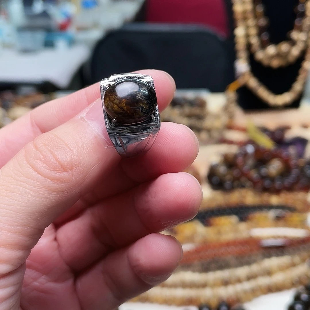 琥珀裸石未镶嵌大