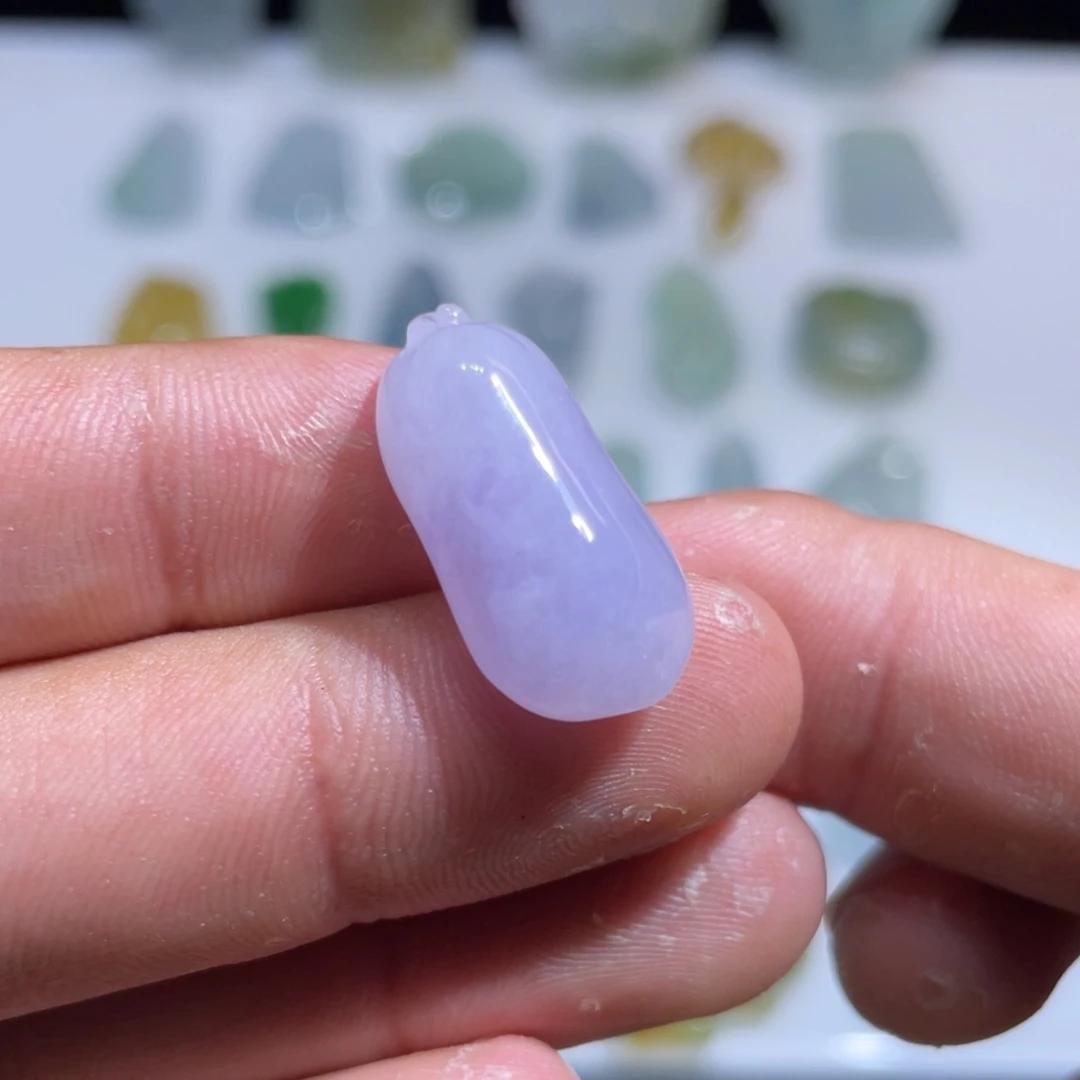 颈饰未镶嵌翡翠福瓜