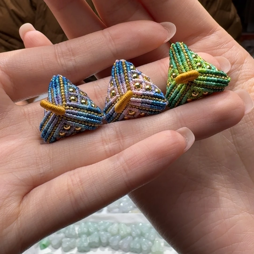 未镶嵌挂件翡翠福利1个，不包邮，拍一单邮费发货