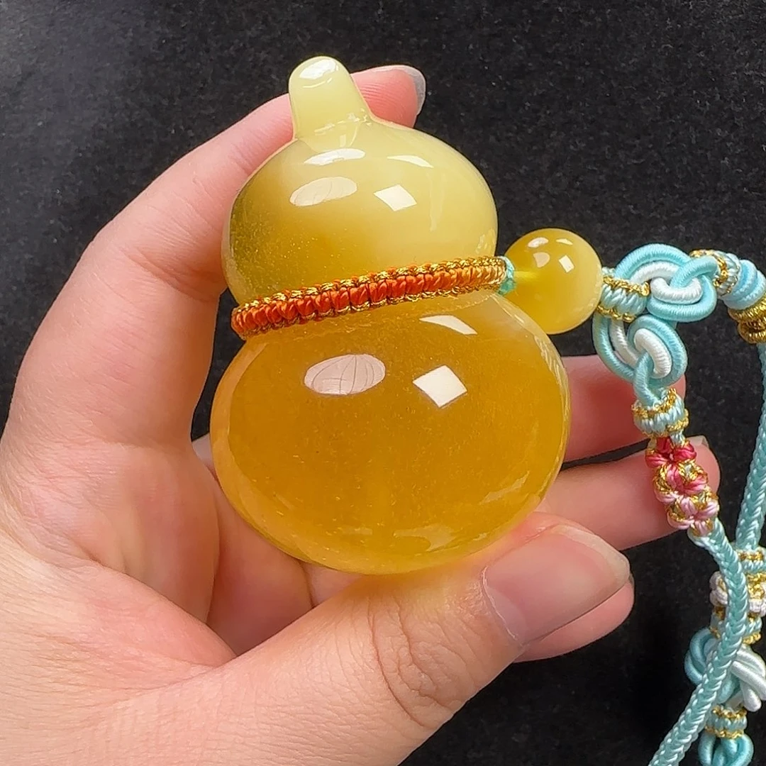 蜜蜡未镶嵌珠宝奇石