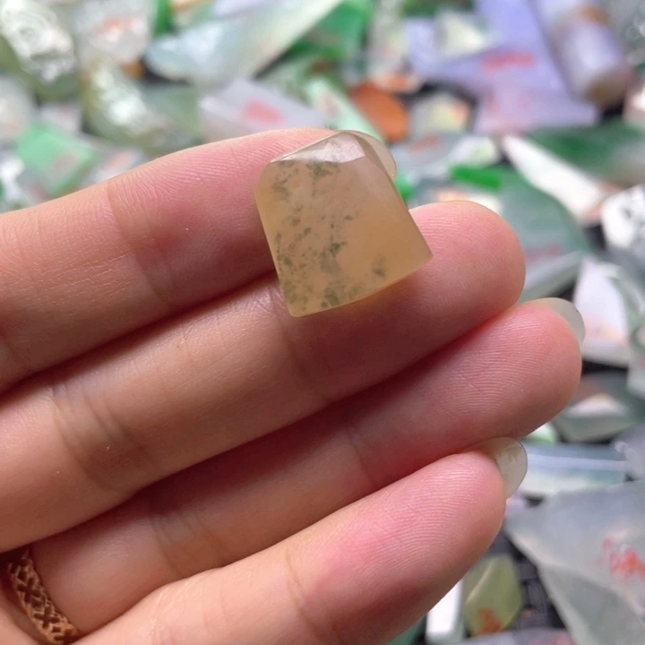 定制翡翠未镶嵌天然缅甸翡翠