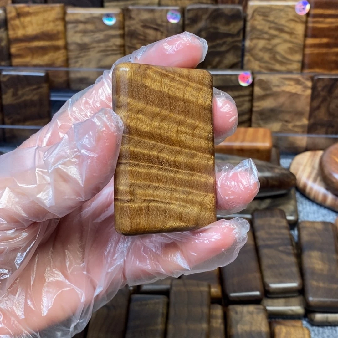 金丝楠无事牌可*金丝楠木小叶桢楠