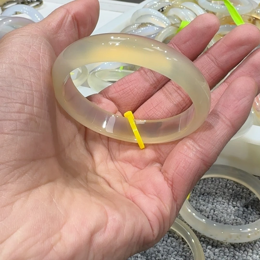 玛瑙/玉髓手镯未镶嵌07