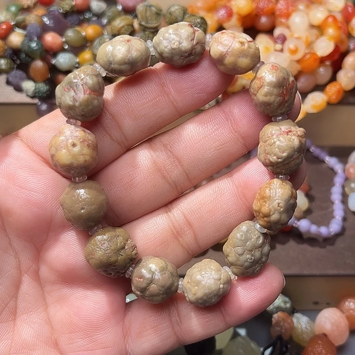 阿拉善彩玛瑙手串
