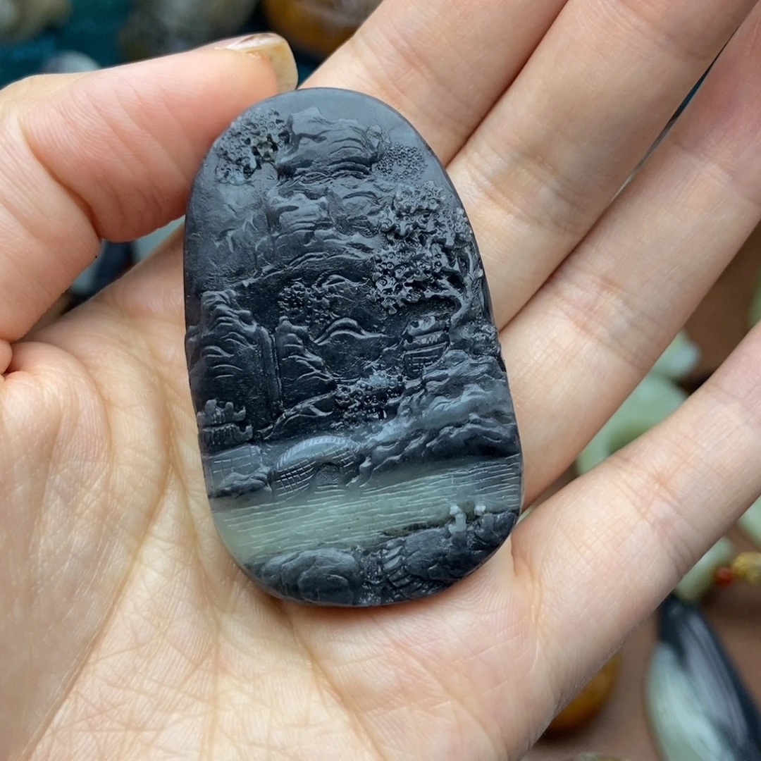 潇***鹏和田玉未镶嵌颈饰