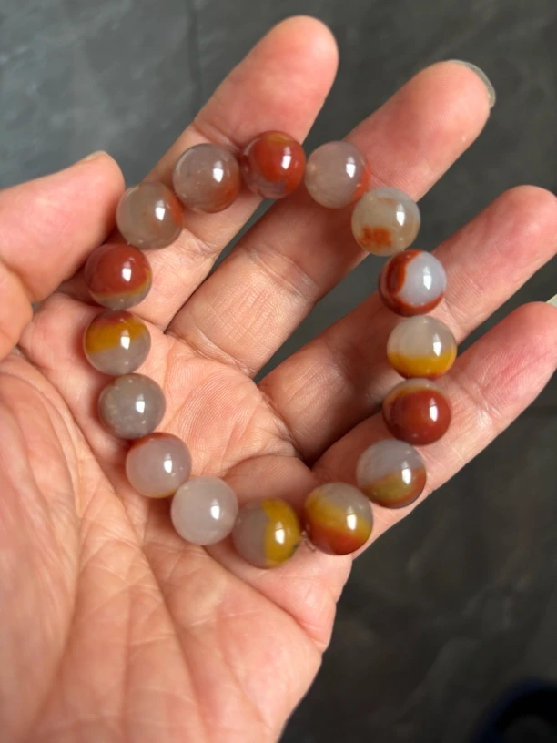 黄蜡石手串干净红黄双色