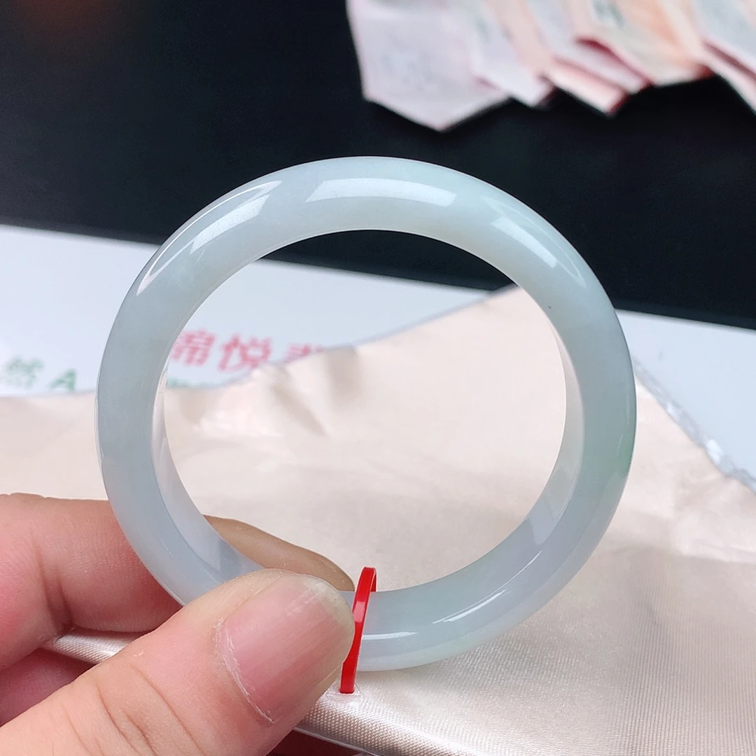 翡翠手镯未镶嵌0099