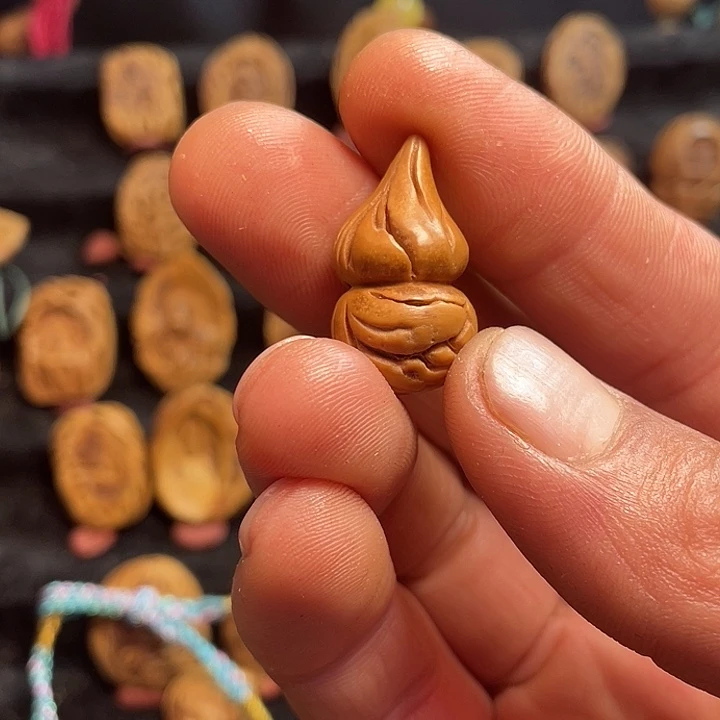 圆*天然桃核纯手工制作葫芦
