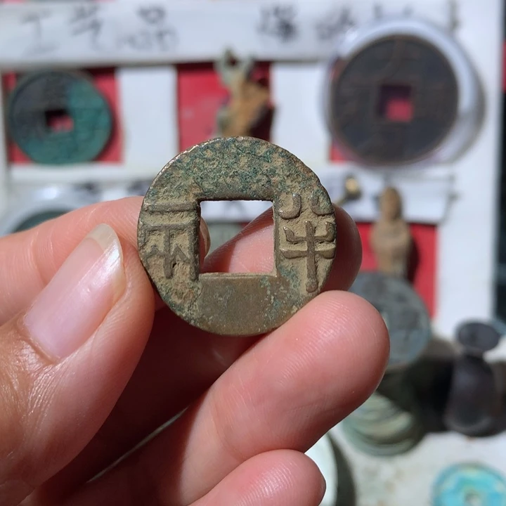 阳***代现代工艺品  现代工艺品