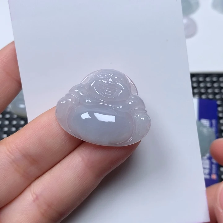 翡翠未镶嵌颈饰佛公