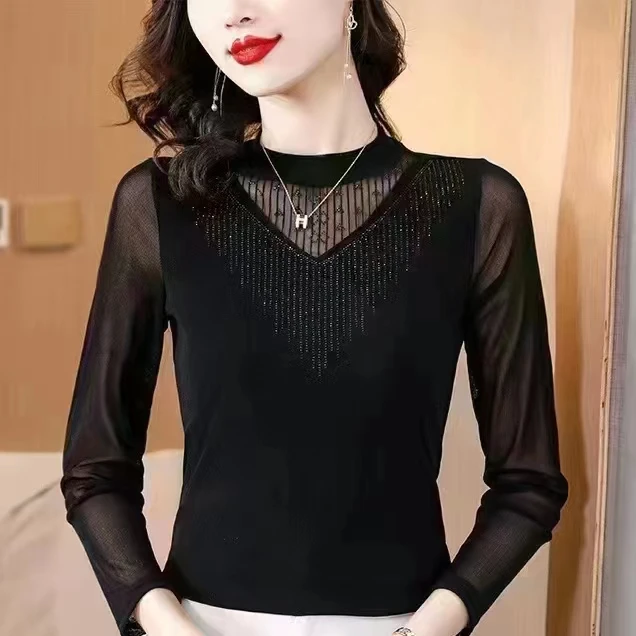 2025年春季新款黑色时尚洋气修身百搭显瘦网纱针织打底衫女装