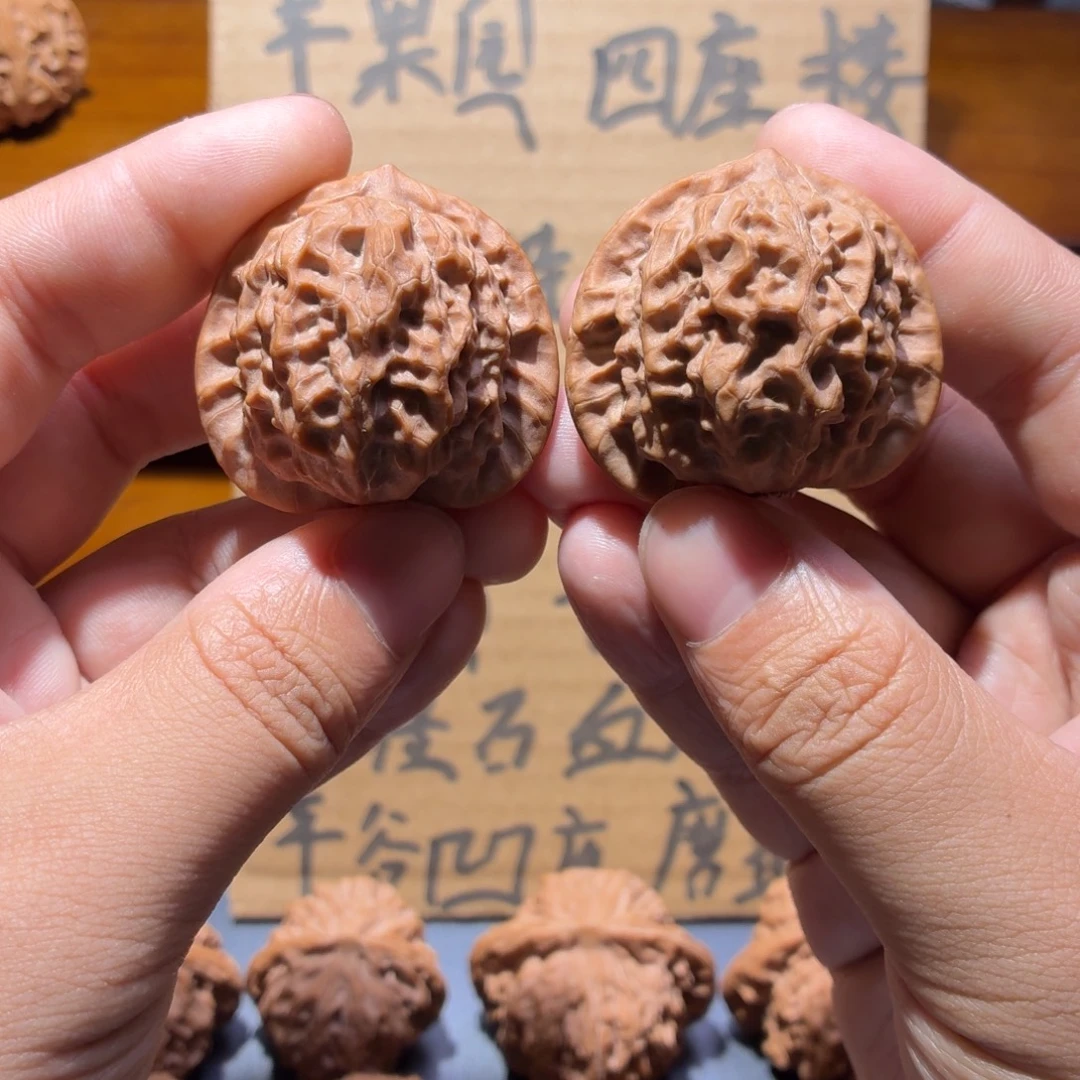 吊坠文玩核桃40瓷娃娃原生态