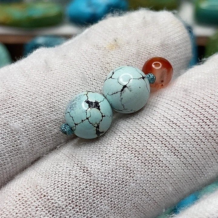 南红玛瑙未镶嵌珠宝奇石