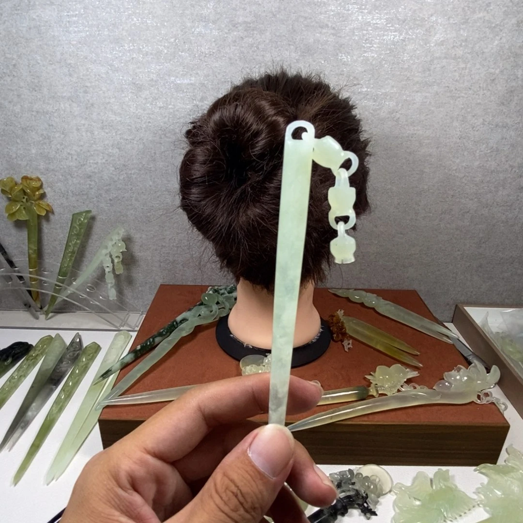 桑***晚未镶嵌蛇纹石玉发簪