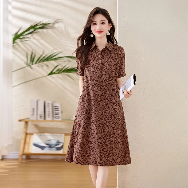 碎花连衣裙女夏2025新款宽松显瘦减龄妈妈时尚气质翻领印花中长裙