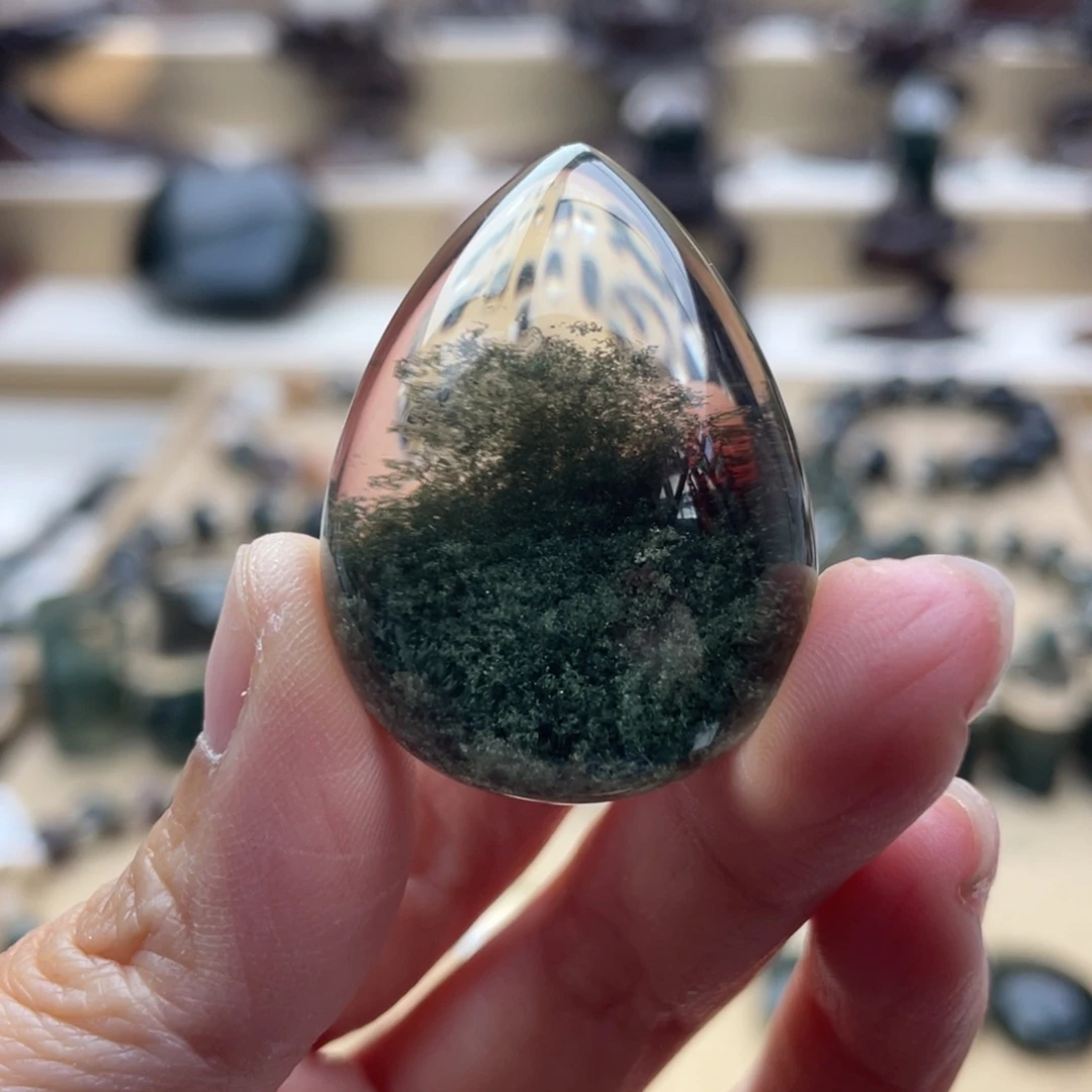 颈饰未镶嵌水晶绿幽灵吊坠