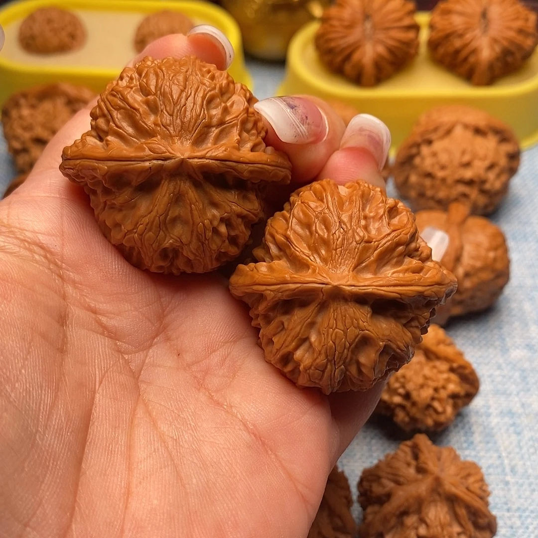 把件文玩核桃毕业肉球宫灯43尺全品