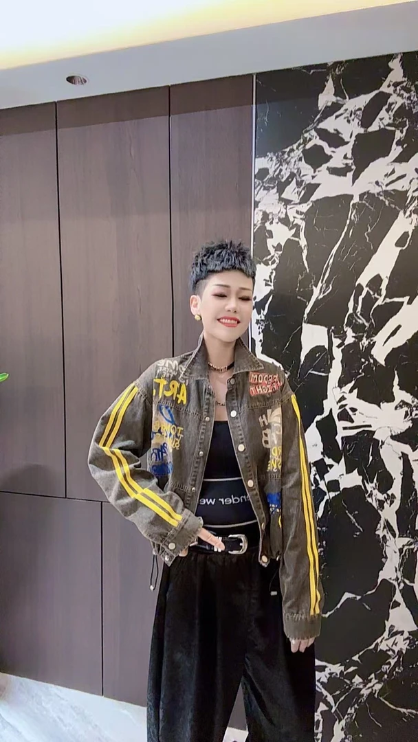 YY欧货潮牌时尚气质款外套7701